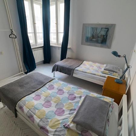Koro De Varsovio - Apartament Chmielna 6 エクステリア 写真